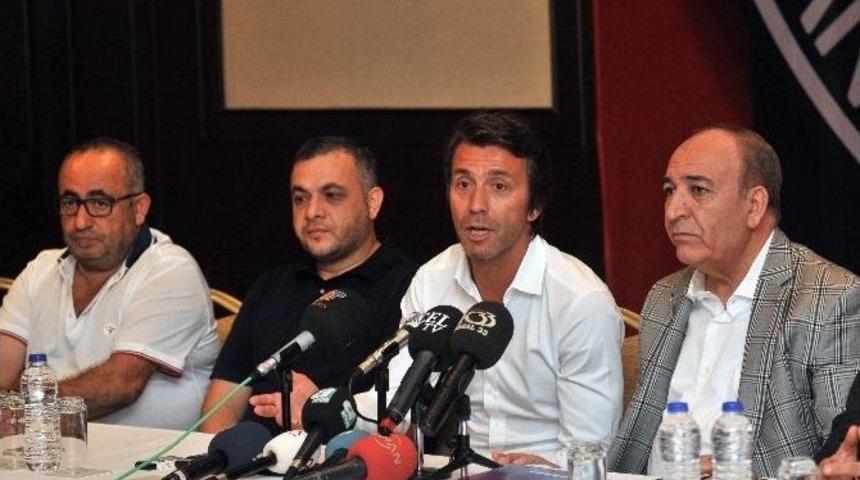 B&uuml;lent Korkmaz İmzayı Attı