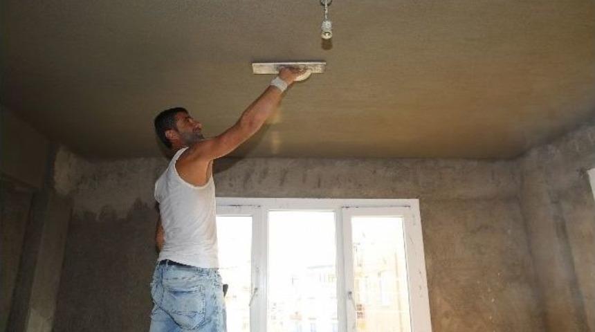 Buca&rsquo;da İhtiya&ccedil; Sahibi Aileye Belediyeden Yardım Eli