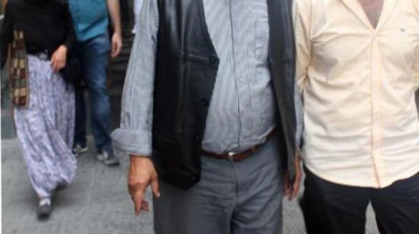 Bursa'da 3 Kişinin &Ouml;ld&uuml;r&uuml;ld&uuml;ğ&uuml; &lsquo;Kanlı Roman D&uuml;ğ&uuml;n&uuml;&rsquo; Sanıkları Hakim Karşısında