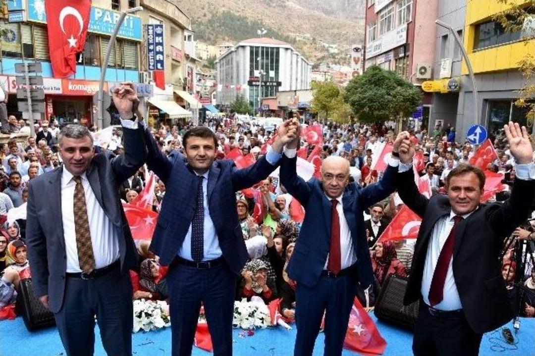 G&uuml;m&uuml;şhane&rsquo;de Ak Parti Adayları Sahaya İndi