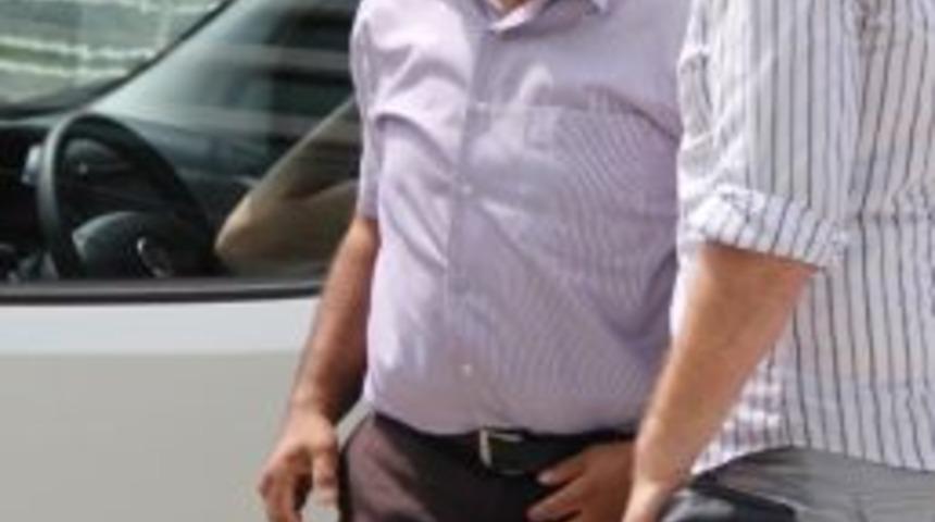 R&uuml;şvet Davasında Vergi M&uuml;fettişine Tahliye