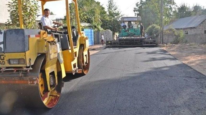 G&ouml;lbaşı İl&ccedil;esinde Asfaltlama &Ccedil;alışmaları Başladı