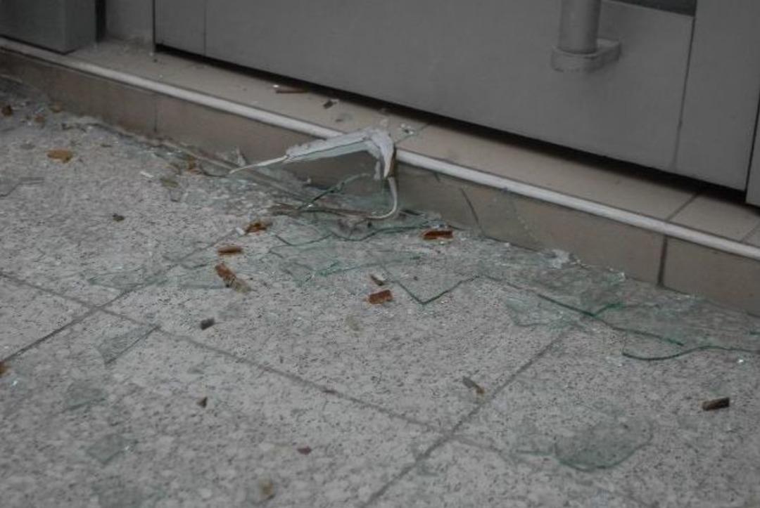 Ev T&uuml;p&uuml; Bomba Gibi Patladı: 1 Yaralı