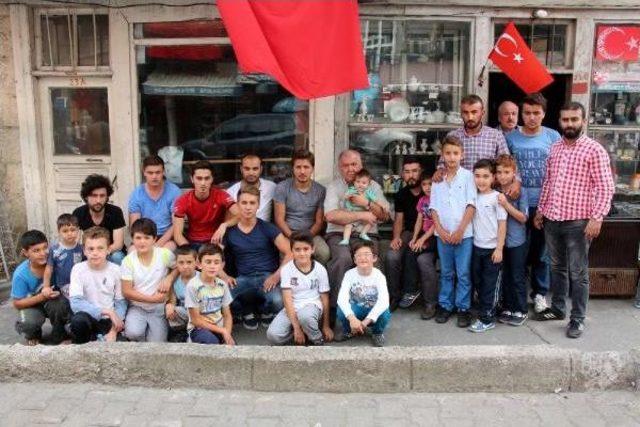 Şehit Babası: Oranın Halkı I&ccedil;in Kızımı Da G&ouml;nderirim 1