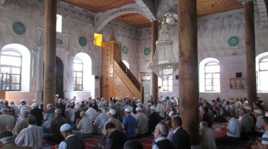 Emirdağlılar Derneği Şehitler Ve Gaziler İ&ccedil;in Mevlid Okuttu