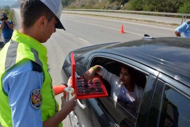 Sürücülere Çikolatalı Uyarı