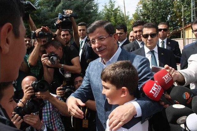 Davutoğlu’ndan İstifa Eden Bakanlar Açıklaması