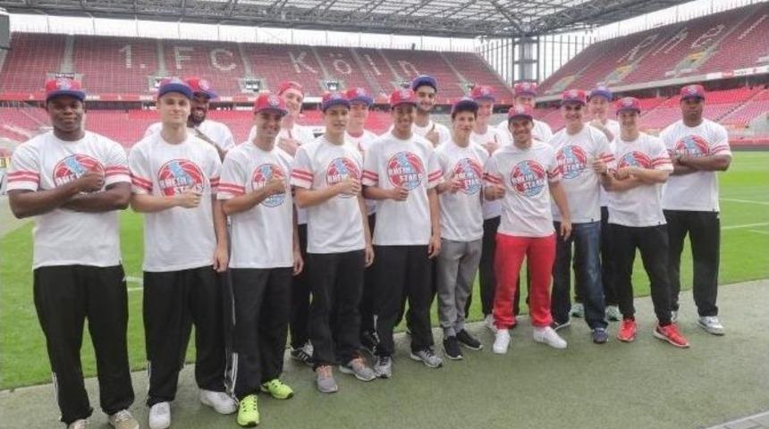 Podolskı Takım Satın Aldı