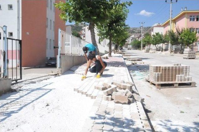 Bozüyük’te Kaldırım Düzenleme Çalışmaları