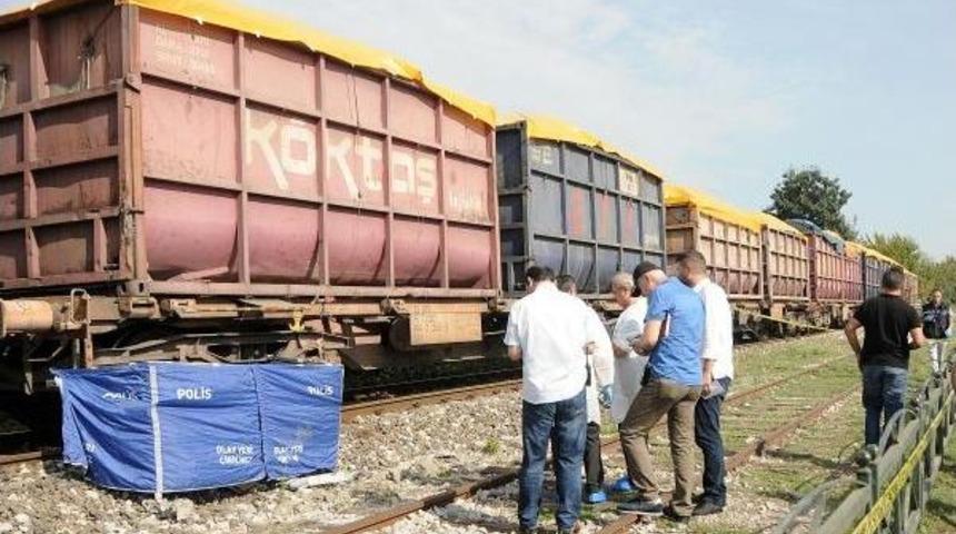 Balık Tutmaya Giderken Trenin Altında Kaldı