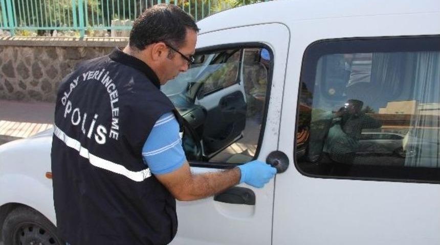 Mezar Ziyaretinde Hırsızlık