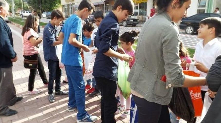 Bilecik&rsquo;te "şeker Dağıtma" Geleneği