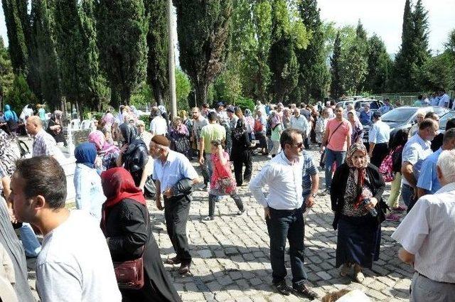 Kdz. Ereğli Belediyesi Tüm Mezarlıklarda Kur’an-ı Kerim Okuttu