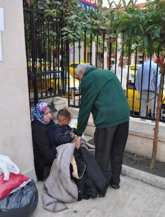 Suriyelilerin Ülkelerinden Uzakta 10'uncu Bayramı