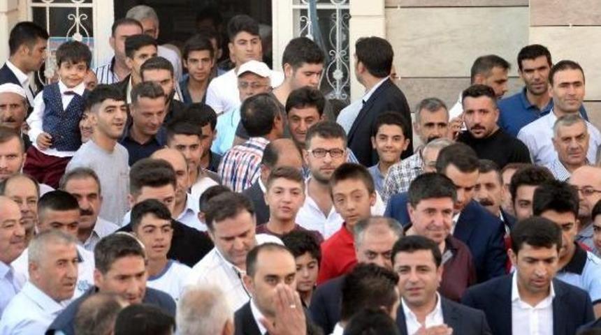 Demirtaş: Akp, Bismillahlı Değil, T&ouml;vbe Estağfurullahlı Se&ccedil;im Kampanyası Yapsın