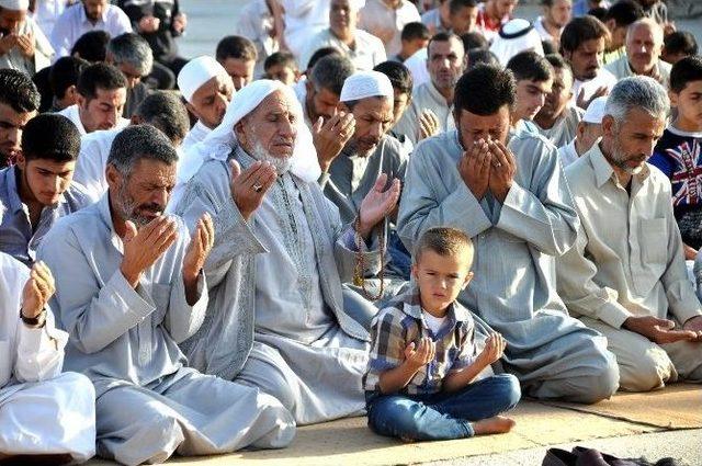 Çadır Kentte Buruk Bayram