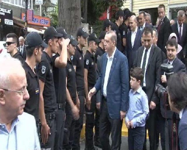 Cumhurbaşkanı Erdoğan'dan Polislere Bayram Ziyareti