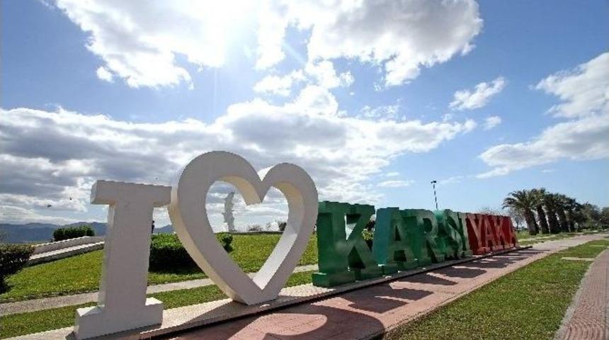 Belediyelerin &lsquo;karnesi&rsquo; A&ccedil;ıklandı; Karşıyaka Zirvede