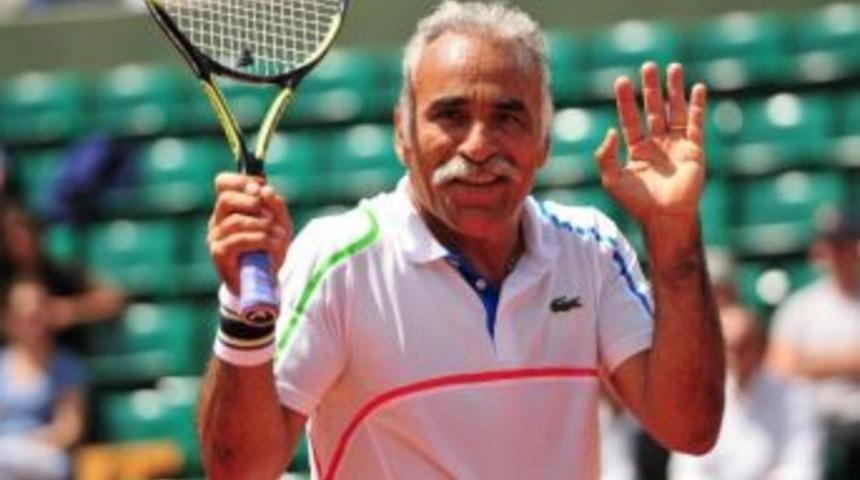 Tenisin Sihirbazı İzmir’e Geliyor