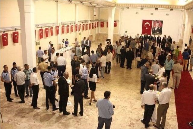 Adana Protokolü Bayramlaştı 1