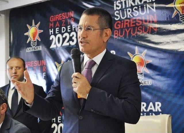 Eski G&uuml;mr&uuml;k Ve Ticaret Bakanı Canikli, Giresun&rsquo;da Partililerle Bayramlaştı 1