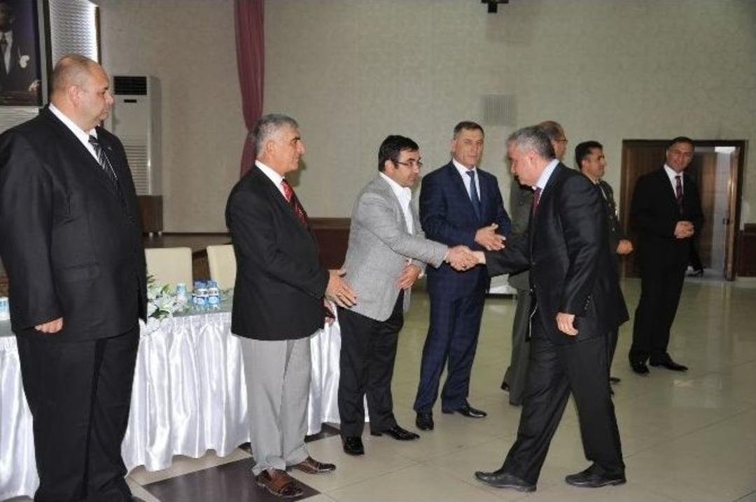 Boz&uuml;y&uuml;k&rsquo;te Bayramlaşma