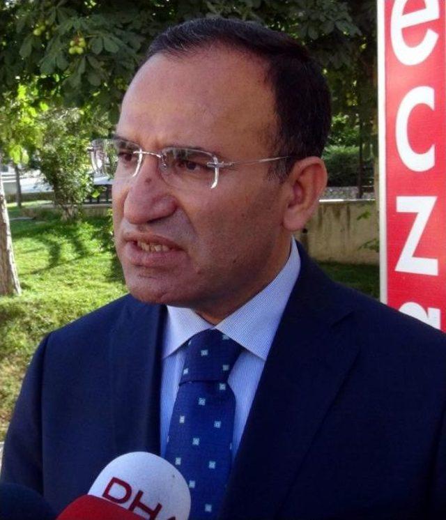 Bozdağ: Bismillah Demeyi Yasaklayan Bir Anlayışı Kabul Edemeyiz