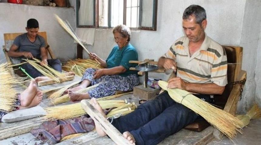 Ot S&uuml;p&uuml;rgesi &Uuml;reticileri Teknolojiye Direniyor
