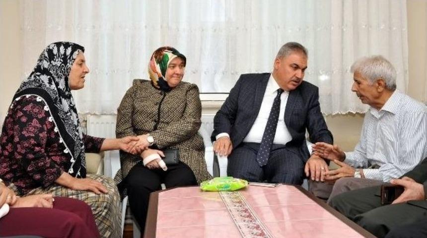 Uşak&rsquo;ta Kurban Bayramı&rsquo;nda Şehit Aileleri Ve Gaziler Unutulmadı