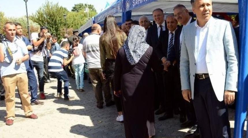 Gaziantep Valiliği Vatandaşlarla Bayramlaştı