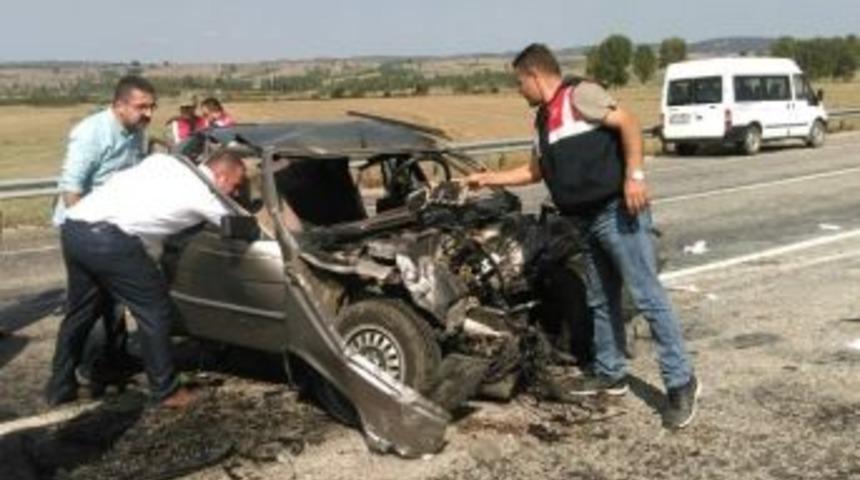 Samsun&rsquo;da Trafik Kazası: 2 &Ouml;l&uuml;, 5 Yaralı
