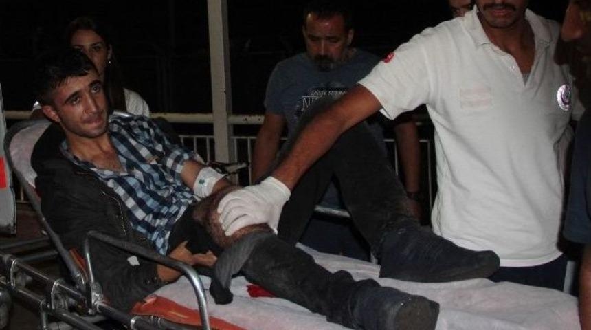 Adana&rsquo;da Polise Ateş A&ccedil;an 2 G&ouml;sterici Bacağından Vuruldu
