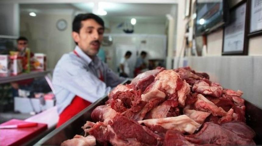 Eti Alan Kasaba Koştu