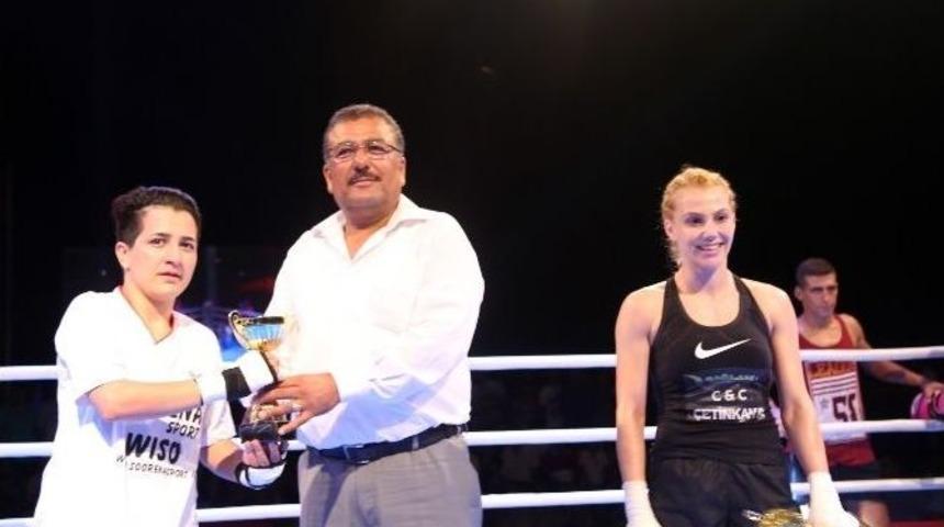 Erdemli&rsquo;de Kick Boks Gecesi