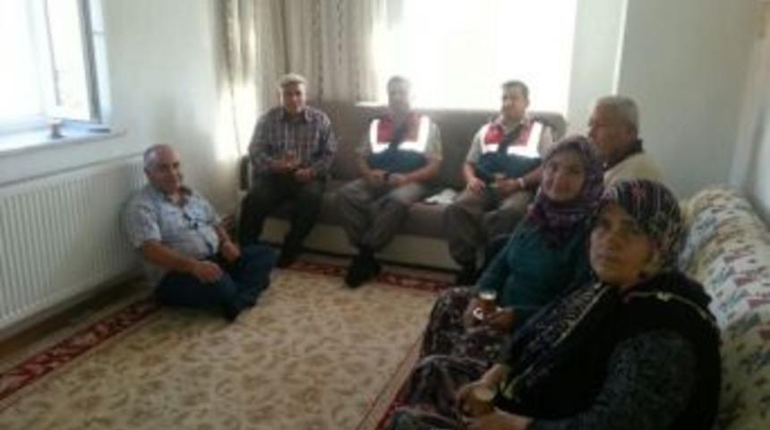 Jandarmadan Şehit Yakınları Ve Gazilere Bayram Ziyareti