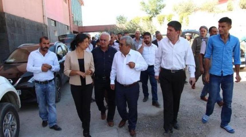 Şırnak Valiliği: Beyt&uuml;şşebap'ta 2 Asker Şehit Oldu, 1'i Ambulans Şof&ouml;r&uuml; 4 Sivil &Ouml;ld&uuml; (2)