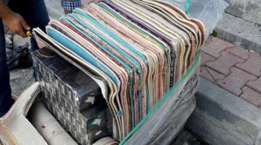 Banyo Paspaslarının Arasından Ka&ccedil;ak Sigara &Ccedil;ıktı