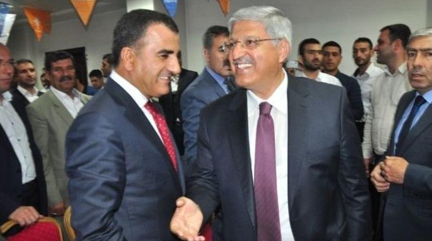 Ak Parti Genel Başkan Yardımcısı Demir&ouml;z Partililerle Bayramlaştı