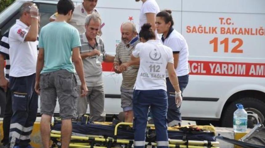 Otomobil Ref&uuml;je &Ccedil;arptı, 3 Yaralı