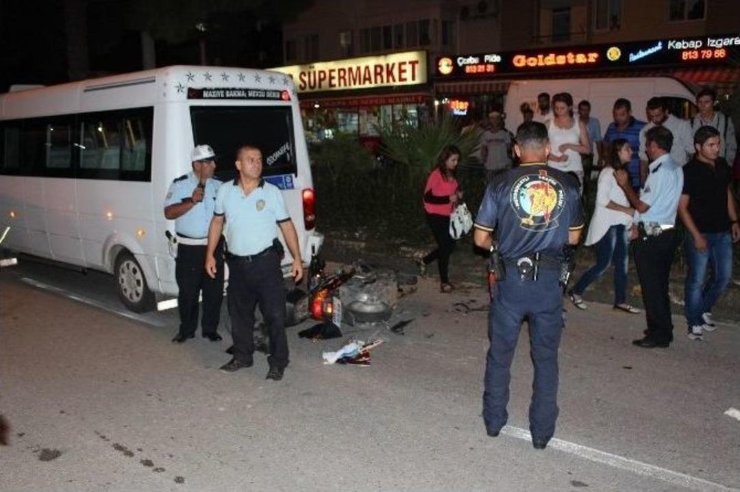 Didim Ve Efeler&rsquo;de Trafik Kazası 3 Yaralı