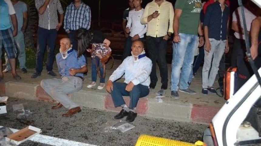 D&ouml;rt Ara&ccedil; Birbirine Girdi: Beş Yaralı