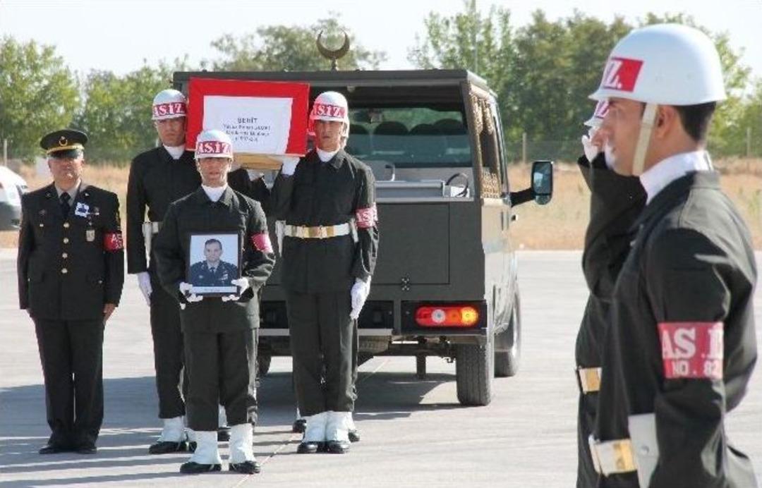 Şehit Binbaşı İ&ccedil;in T&ouml;ren D&uuml;zenlendi