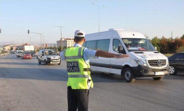 Kırıkkale'de Bayram Dönüşü Yoğunluğu