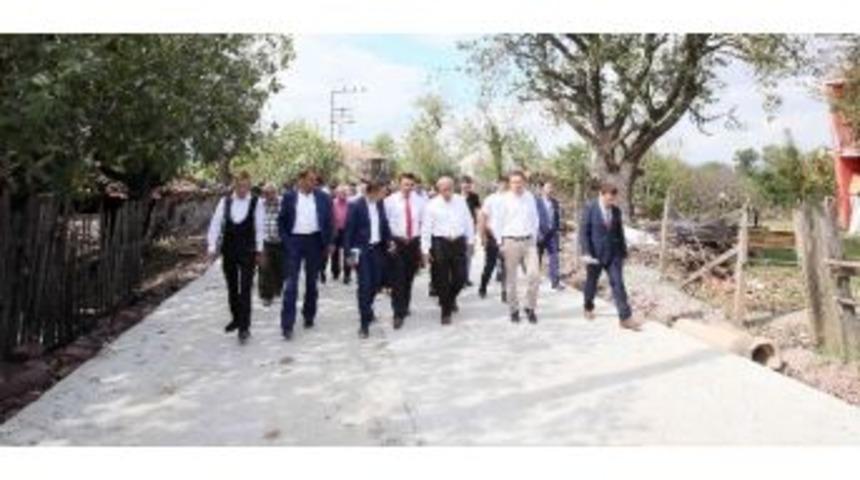 Kocaeli B&uuml;y&uuml;kşehir&rsquo;den K&ouml;ylere Beton Yol