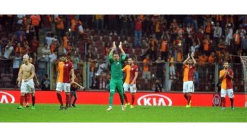 Aslan, Geriye D&uuml;şt&uuml;ğ&uuml; Ma&ccedil;ları &Ccedil;eviriyor