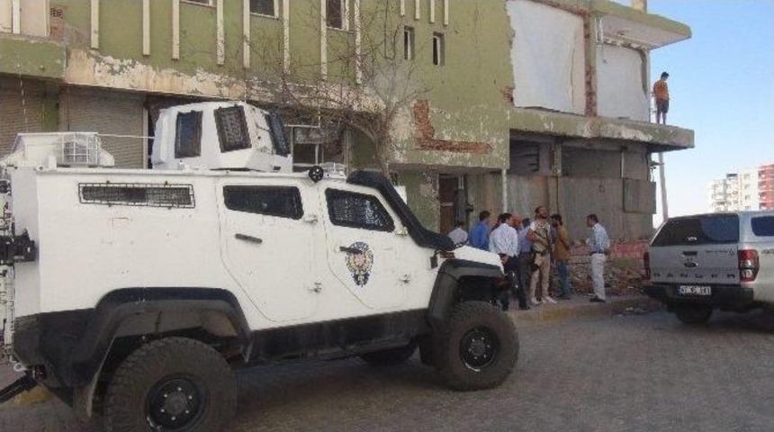 Emniyet M&uuml;d&uuml;r&uuml;nden Patlamada Evi Zarar G&ouml;ren Vatandaşlara Ziyaret