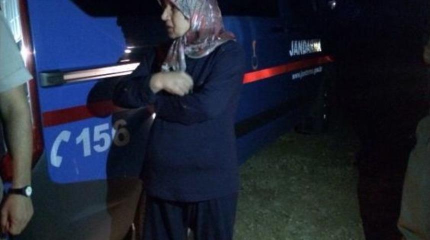 Şelaleyi Gezerken Kaybolan Anne Ve 2 Oğlu 2 Saatte Bulundu