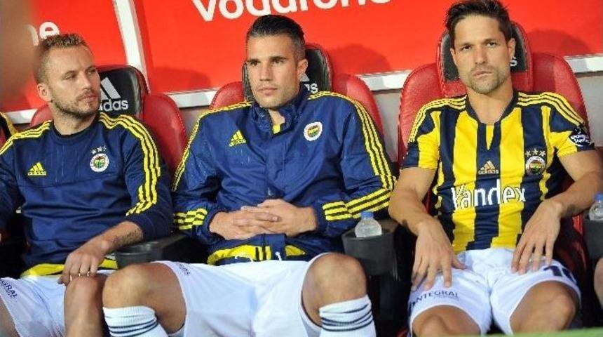Fenerbah&ccedil;e&rsquo;de Kriz B&uuml;y&uuml;yor