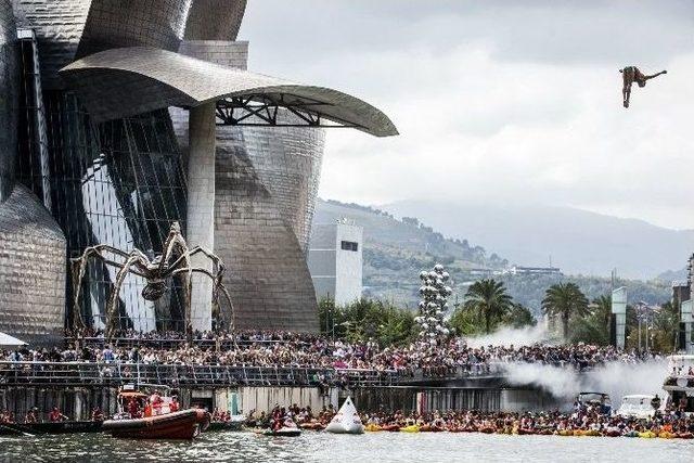 Redbullcliffdiving 2015’de Son Yarışın Galibi Steven Lobue