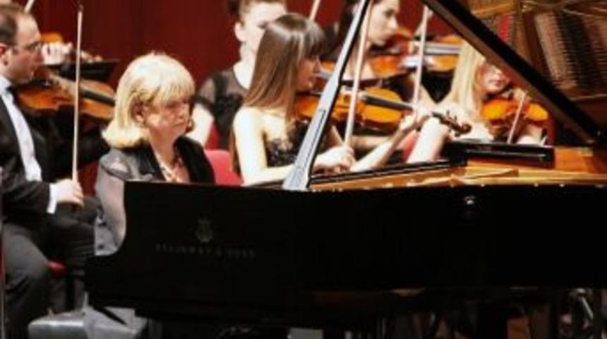 İdil Biret Eskişehir&rsquo;de Konser Verecek